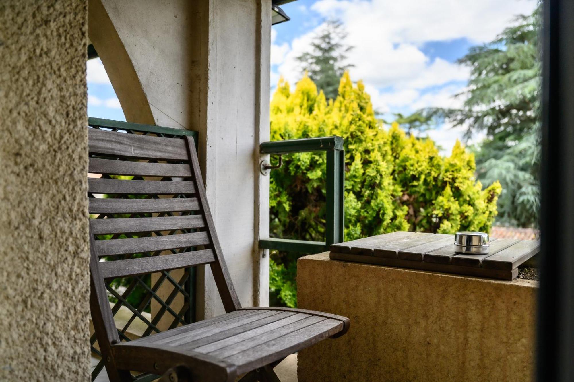 Pey La Tour - Logis Hotels & Restaurant Salleboeuf Exterior foto